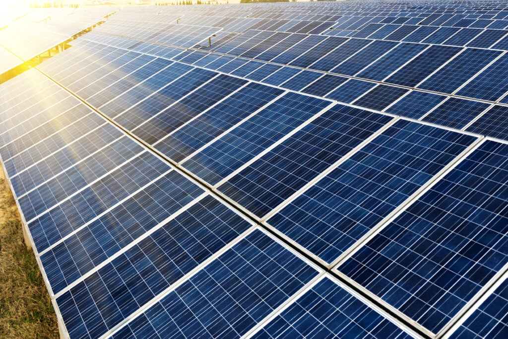 featured image for article - Three-phase PV inverter for grid-tied applications