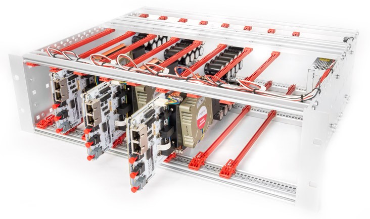 19'' rack-mountable chassis with 3 PEB8024 SiC phase-leg power modules forming a three-phase silicon carbide inverter.